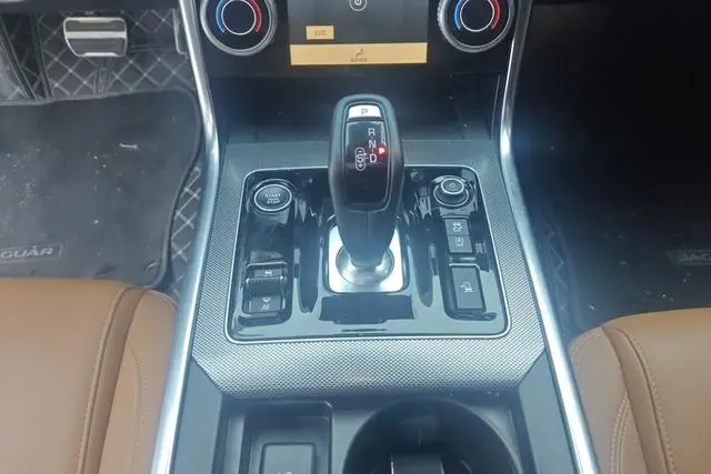 Jaguar Jaguar XEL 2.0T 250PS R-DYNAMIC S Enterprising Sports Edition