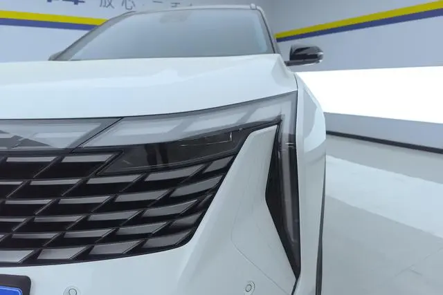 Geely Boyue L 2.0TD DCT Flagship
