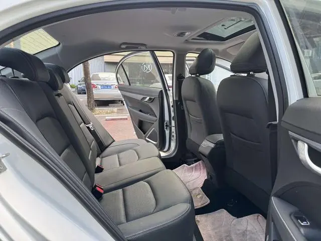 Geely Emgrand UP 1.5L CVT up version