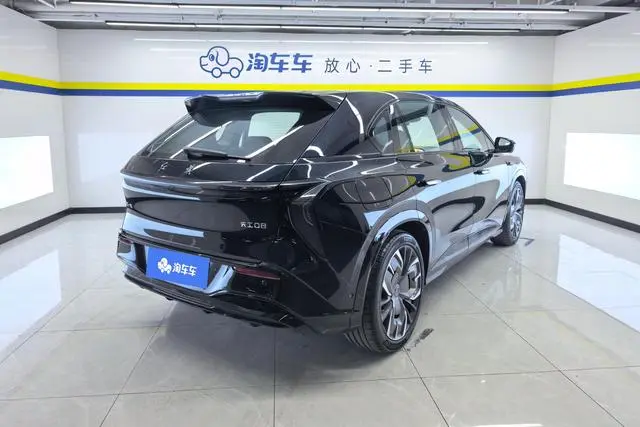 Hongqi Hongqi Tiangong 08 680 Ultra four-wheel drive version