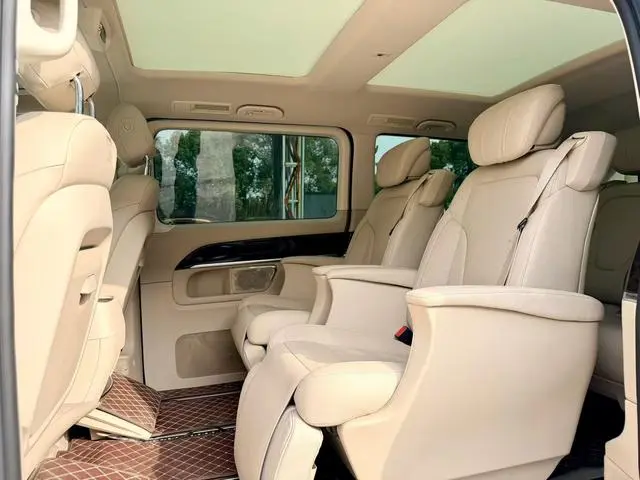 Mercedes-Benz Mercedes-Benz V-class V 260 L Premium Extended Version