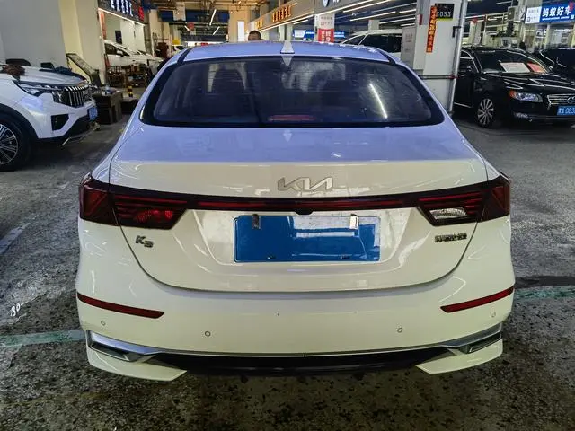 Kia Kia K3 1.5L IVT Fashion Edition