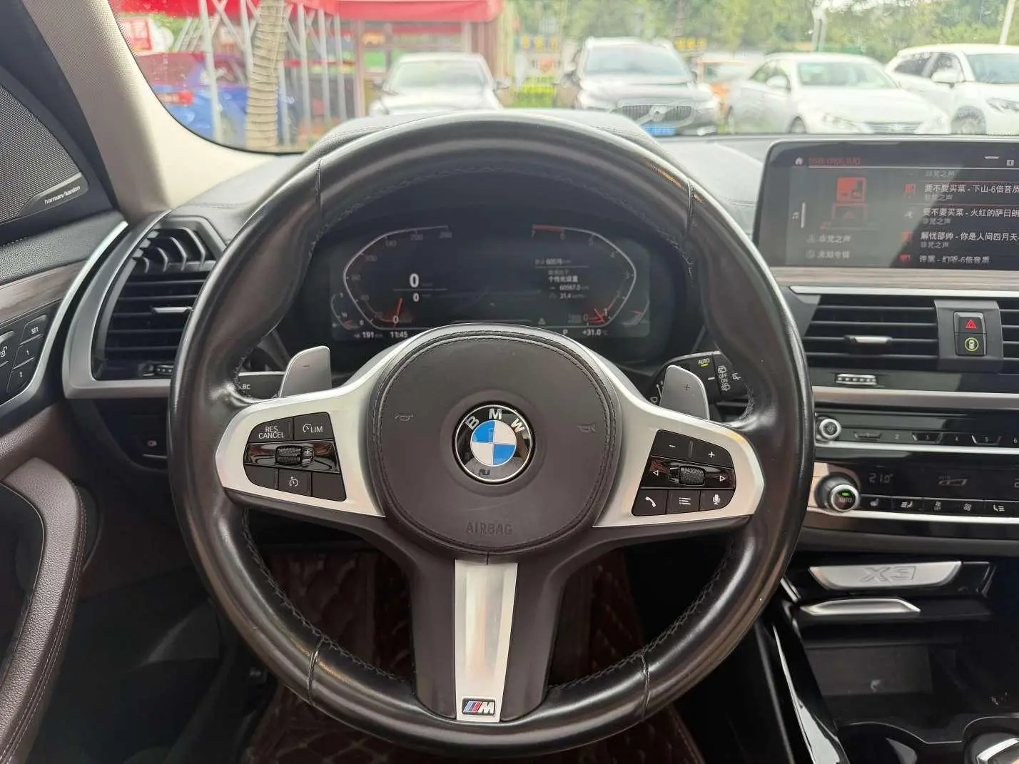 BMW BMW X3 xDrive28i M sports suit