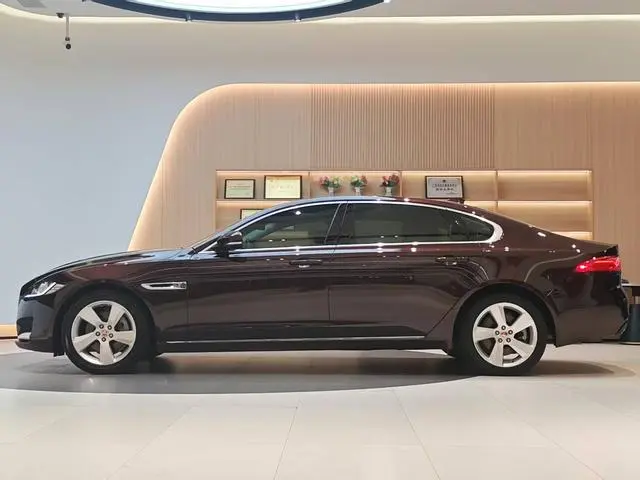 Jaguar Jaguar XFL 2.0T P200 two-wheel drive Elite Edition
