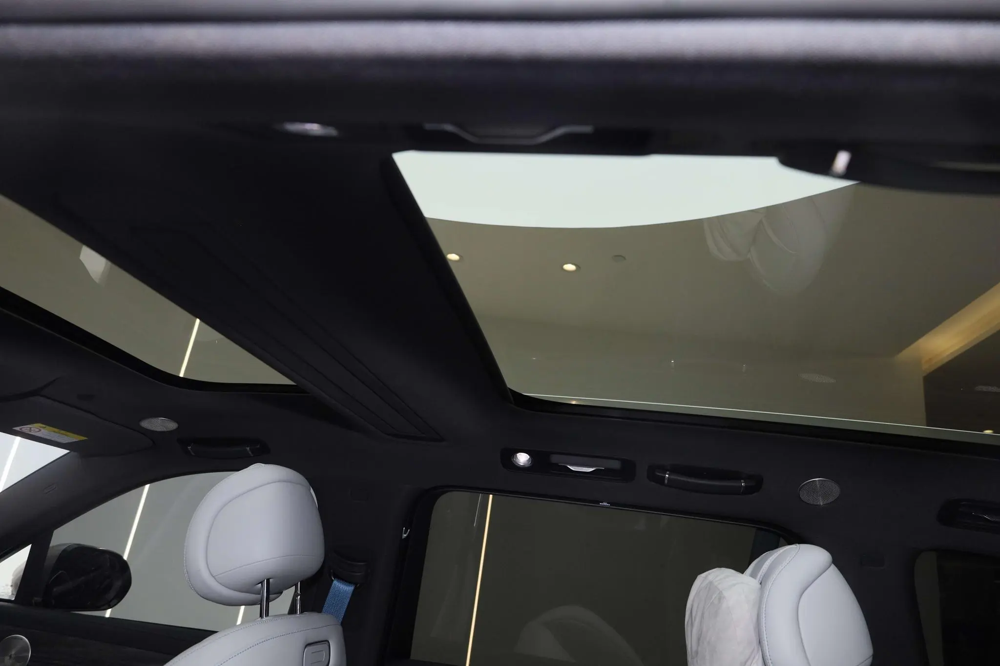 AITO Ask the world M9 Extended range Ultra six-seater version
