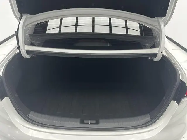 Kia Kia K3 1.5L IVT Premium Edition