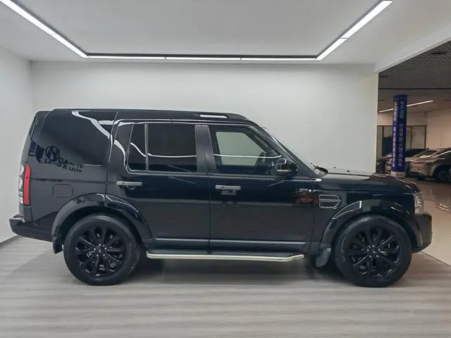 Land Rover discover 3.0 V6 SC SE