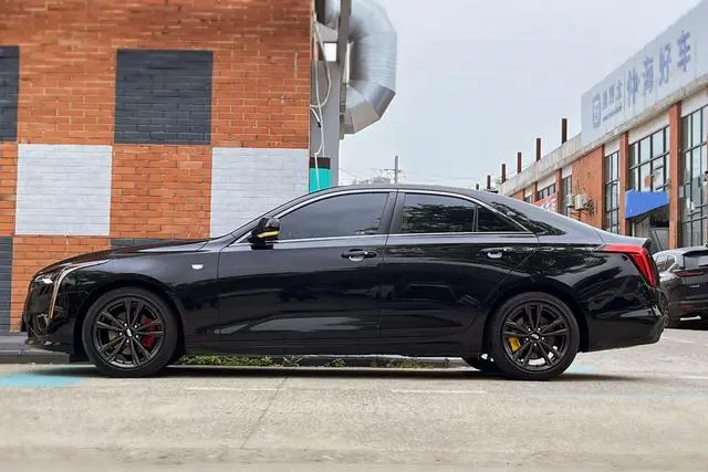 Cadillac Cadillac CT4 28T luxury