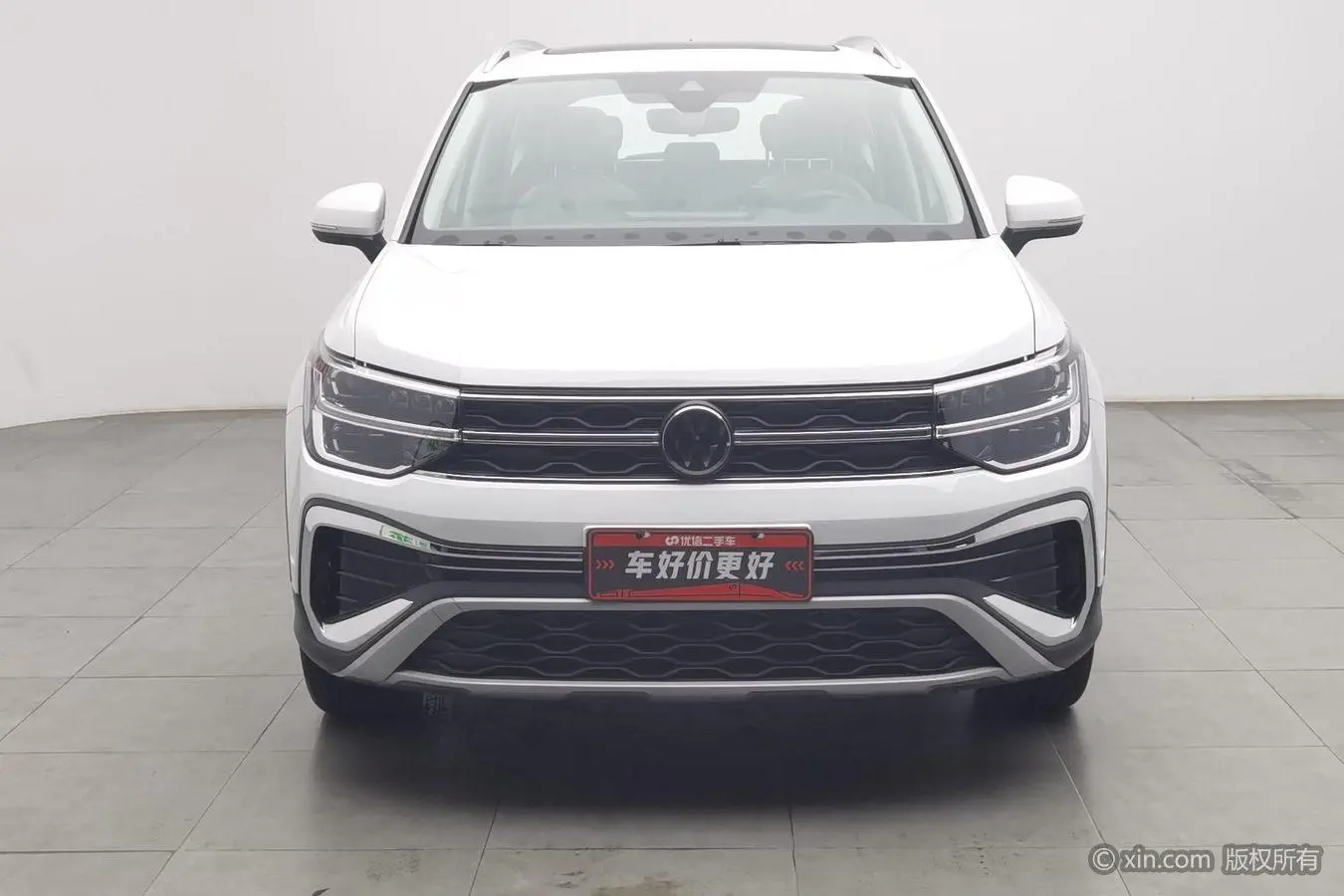Volkswagen Tuyue 300TSI two-wheel drive full moon version