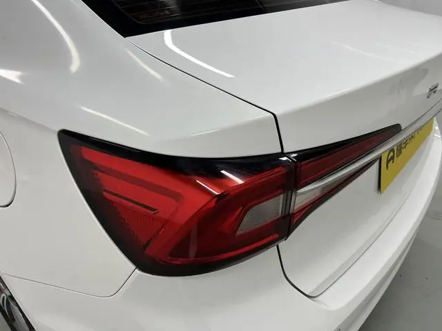 Roewe Roewe i5 1.5L automatic 4G interconnection Langham Place version Country V