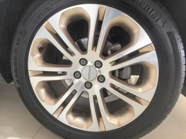 LYNK & CO Lynk 01 2.0T two-wheel drive Pro version