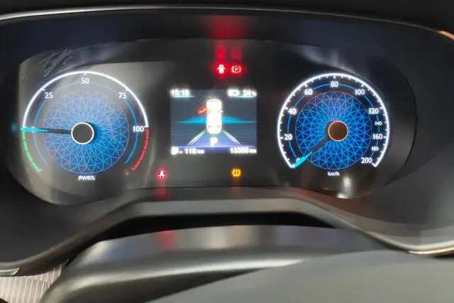 Hongqi Hongqi E-QM5 Rechargeable Qiyue Edition