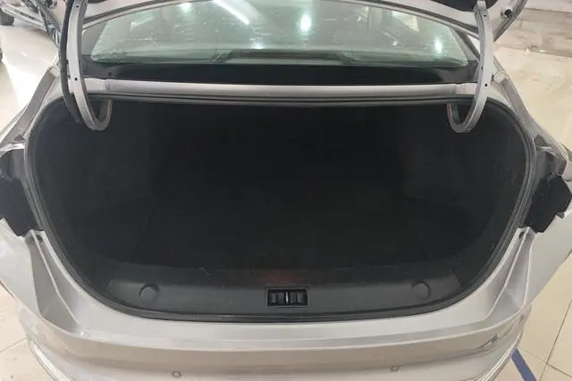 Dongfeng Fengshen Yi Hyun MAX 1.5T Super Power Dad Version