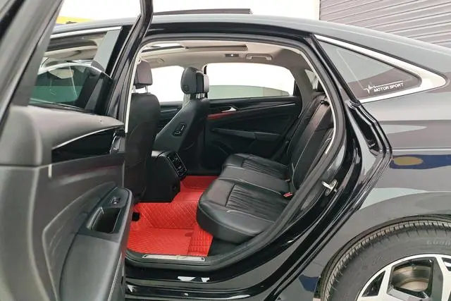 Volkswagen Passat Facelift 330TSI Starry Sky Deluxe Edition
