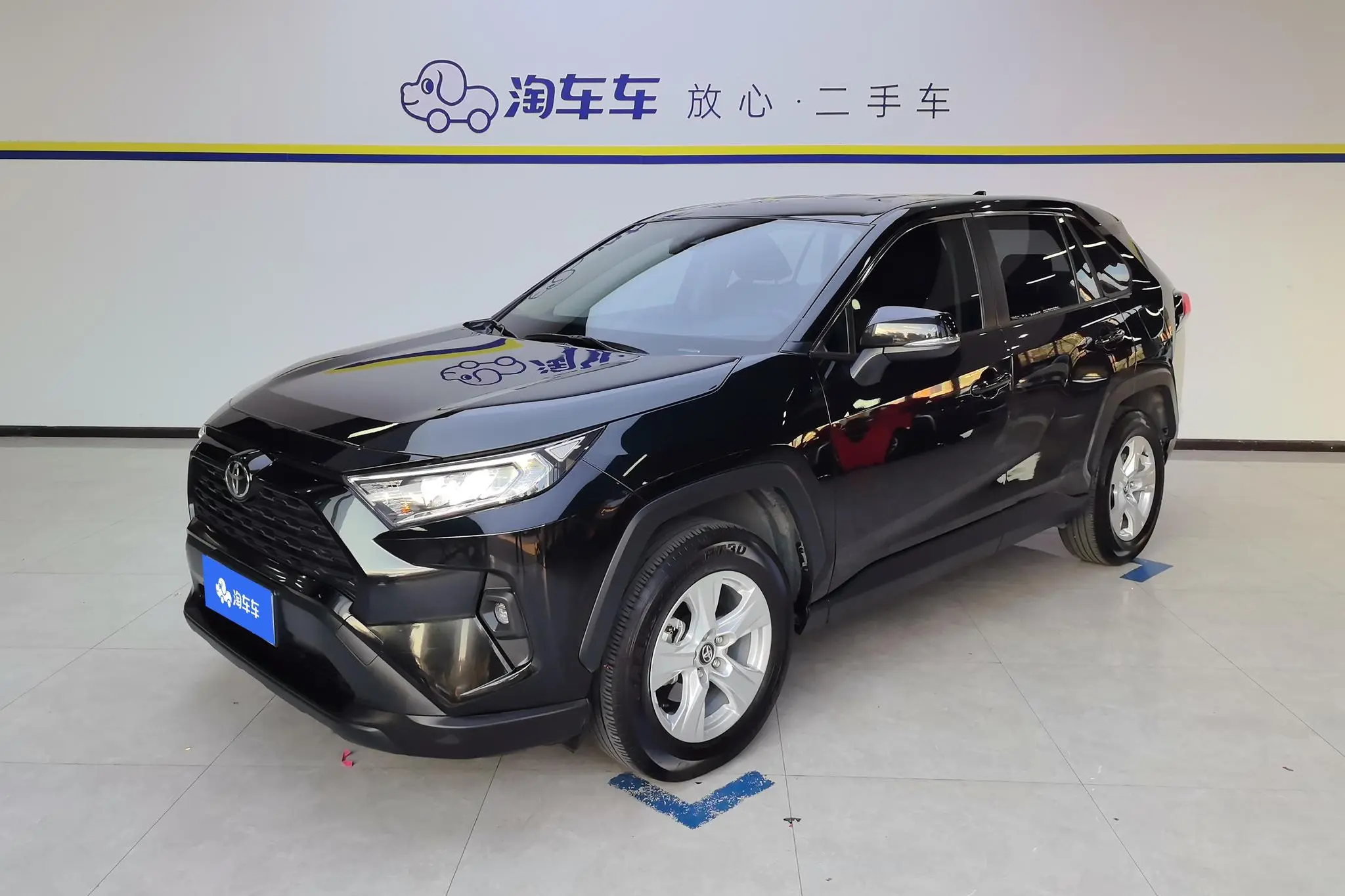 TOYOTA RAV4 Rongfang 2.0L CVT two-wheel drive urban edition
