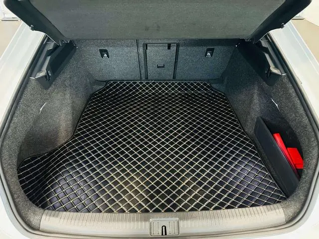 Volkswagen Volkswagen CC 330TSI Charm Edition Country VI