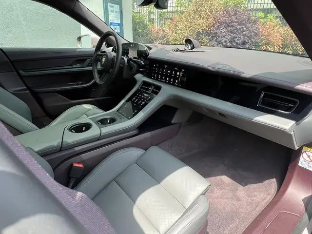 Porsche Taycan Taycan