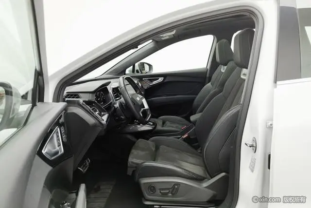 Audi Audi Q4 e-tron 50 e-tron quattro Creation Edition