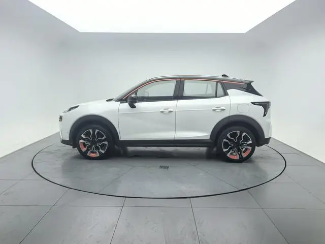 LYNK & CO Lynk 06 1.5T Yao Halo