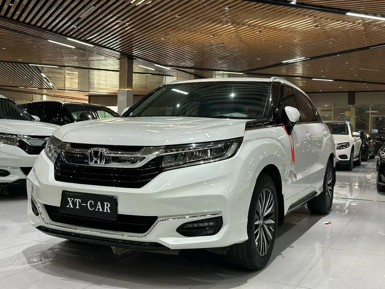 Honda Crown Road 370 TURBO 9AT Premium Edition AWD