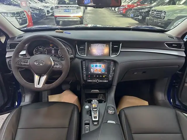 Infiniti Infiniti QX50 2.0T two-wheel drive fashion version