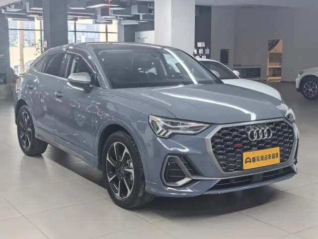 Audi Audi Q3 Sportback 40 TFSI RS kit fuel speed type