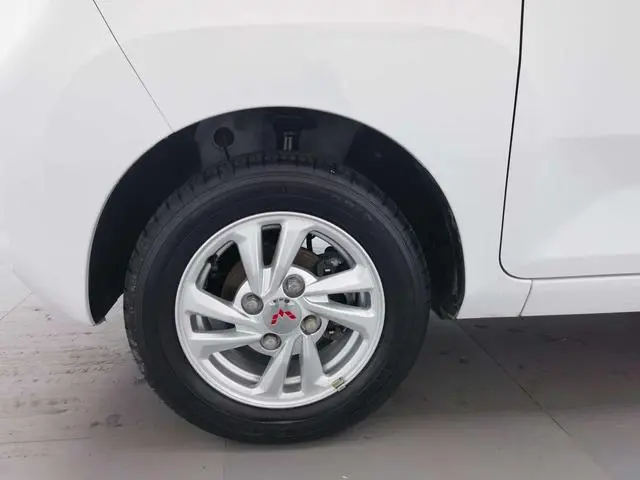 Wuling Wuling Hongguang MINIEV Free lithium iron phosphate