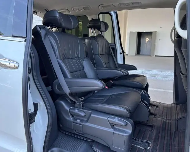 Honda Odyssey 2.0L Rui*Zhixiang Edition