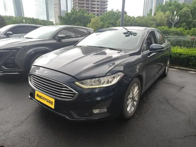 Ford Mondeo EcoBoost 180 fashion type