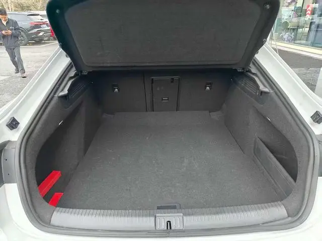 Volkswagen Volkswagen CC 330TSI Charm Edition Country VI