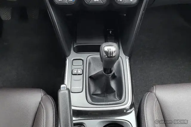 GAC Trumpchi GS4 235T manual two-wheel drive Luxury Million Commemorative Edition