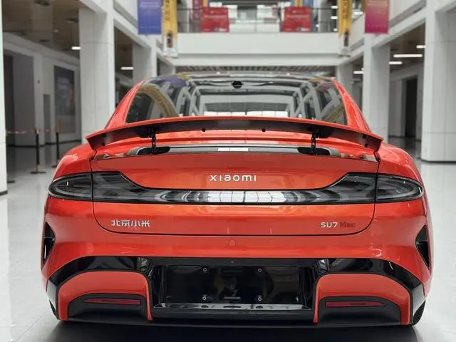 Xiaomi Xiaomi SU7 Four-wheel drive, long battery life, Max version
