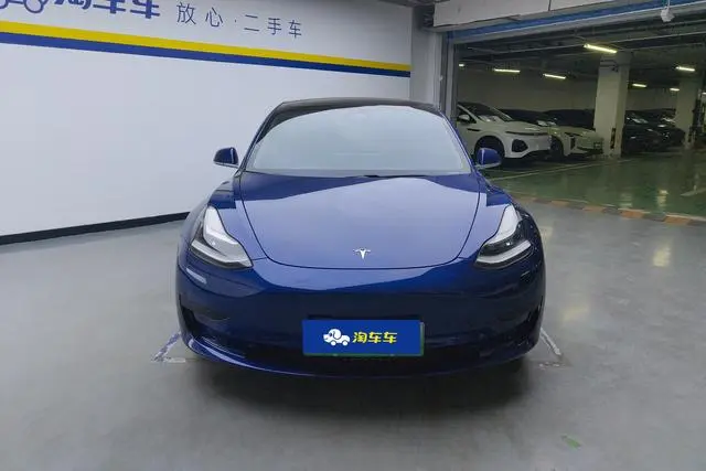 Tesla Model 3 Upgraded version of standard battery life rear drive