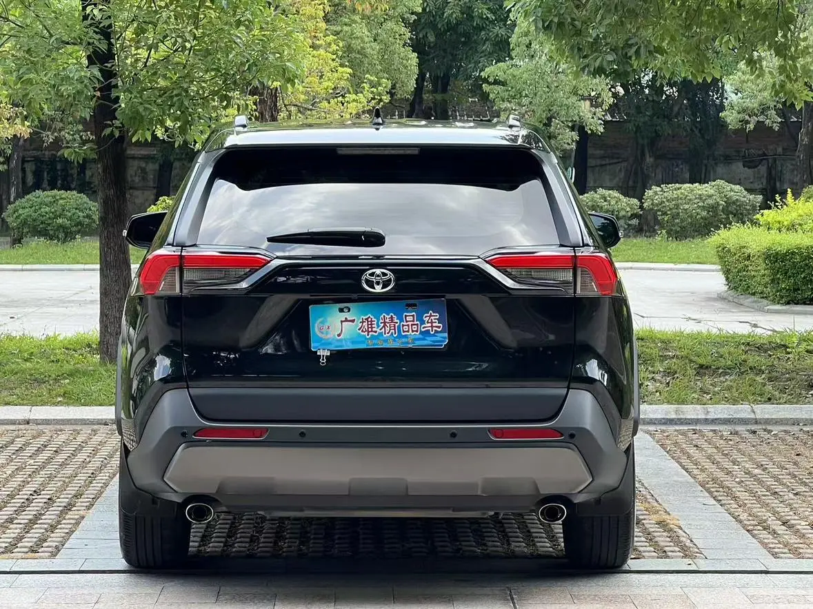TOYOTA RAV4 Rongfang 2.0L CVT two-wheel drive fashion Plus version