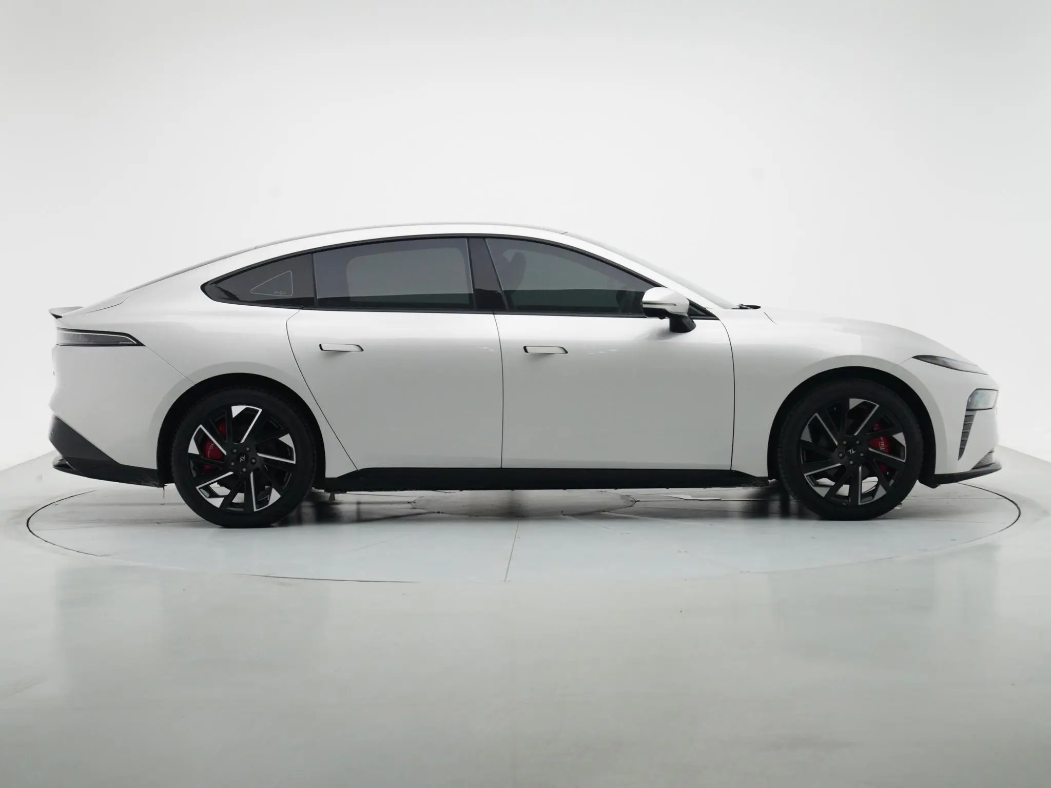 Dongfeng eπ eπ007 Pure electric 530Pro version
