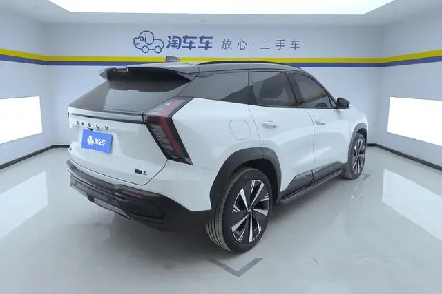 Geely Boyue L 2.0TD DCT Flagship