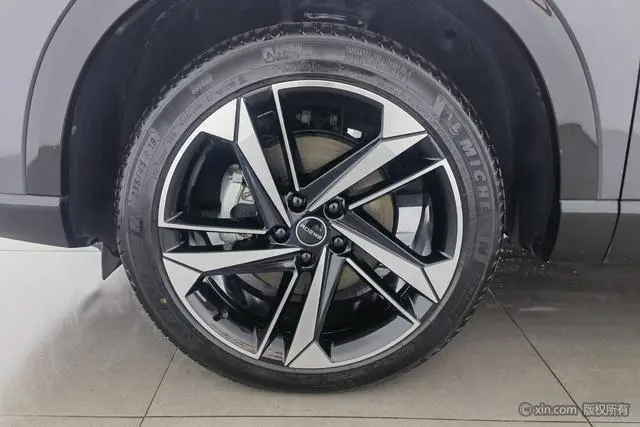 Roewe Roewe RX5 MAX 1.5T Automatic Transmission Deluxe Edition