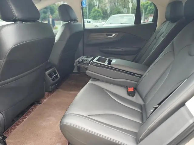 Hongqi Hongqi E-QM5 Rechargeable 431km Enjoy Edition 5 seats