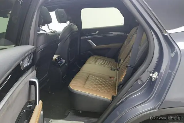 BYD Tang DM DM 2.0T four-wheel drive high-performance version of the Genesis flagship