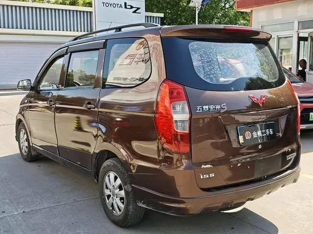 Wuling Wuling Hongguang 1.5LS comfort type