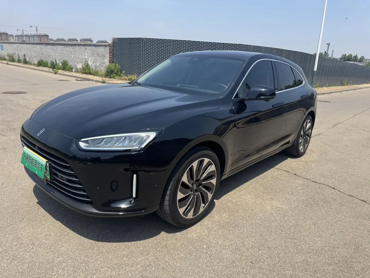 AITO Ask the world M5 Extended range four-wheel drive Ultimate edition