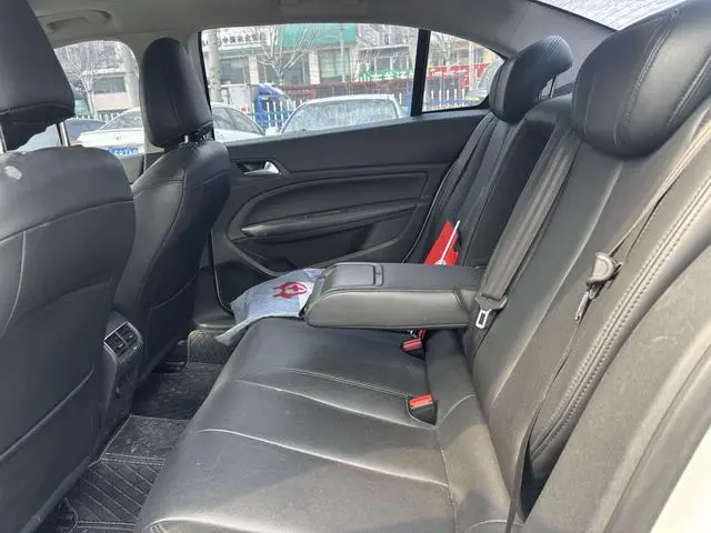 Peugeot Peugeot 408 1.6T Automatic Deluxe Edition