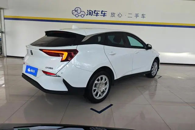 Buick Slightly blue 6 450km travel version