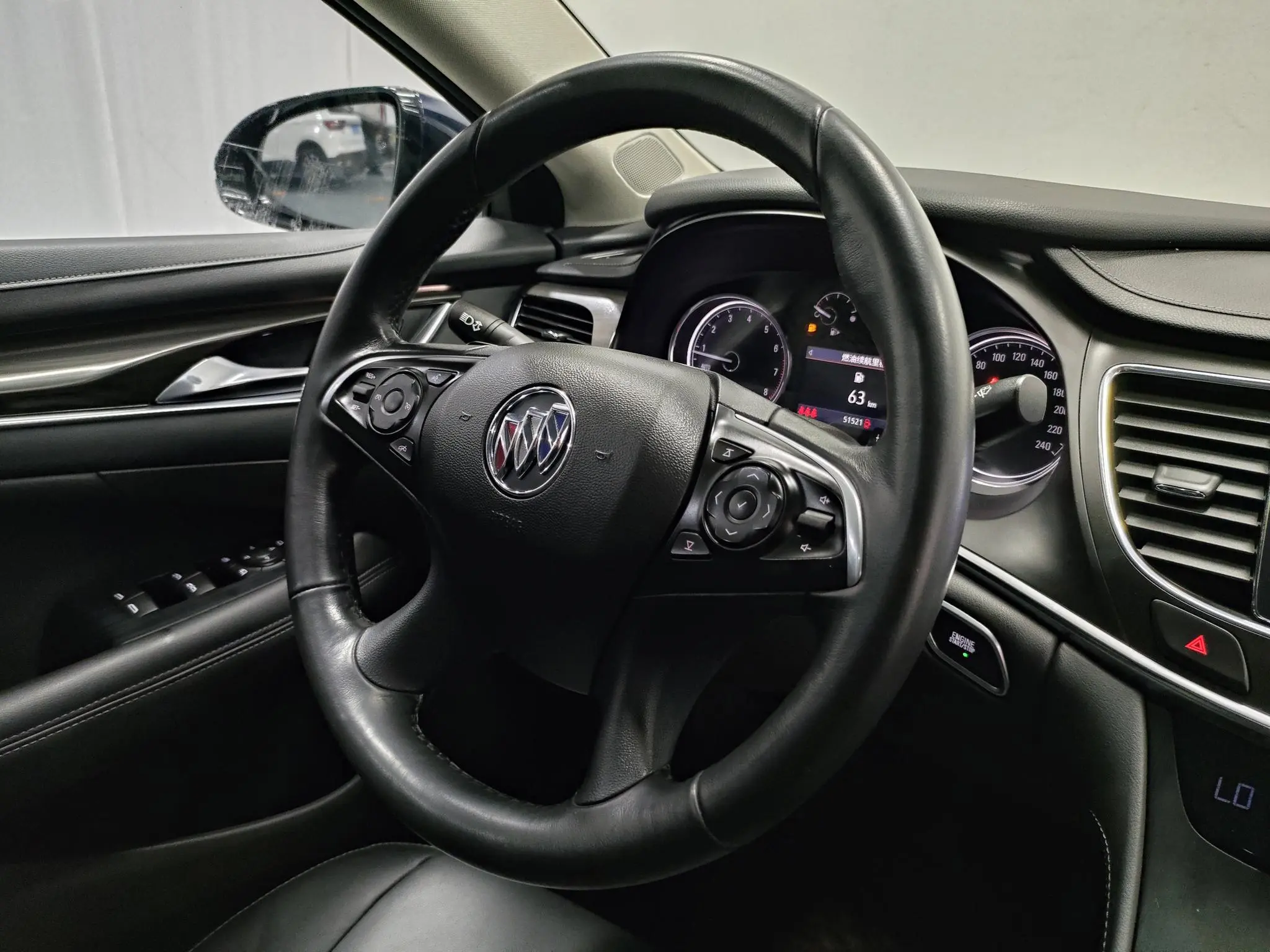 Buick Lacrosse 652T luxury