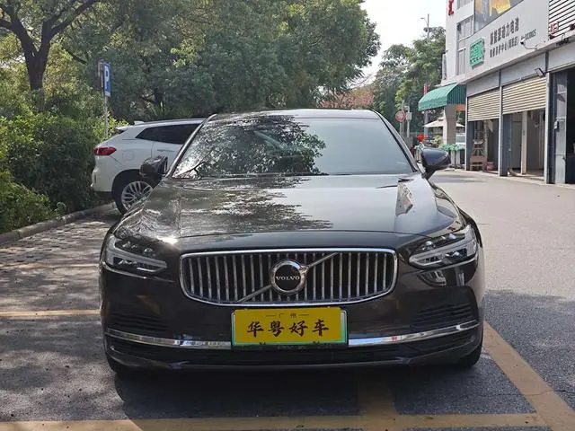 Volvo Volvo S90 PHEV T8 E-drive Hybrid Zhiyi Deluxe Edition