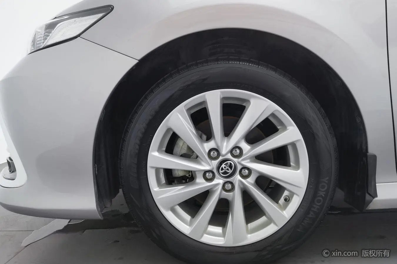 TOYOTA Camry 2.0GVP Leading Edition