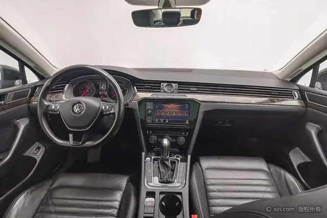 Volkswagen Magotan 330TSI DSG luxury Country V