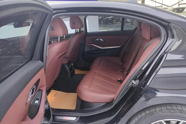 BMW BMW i3 Facelift eDrive40L Yao Ye Set