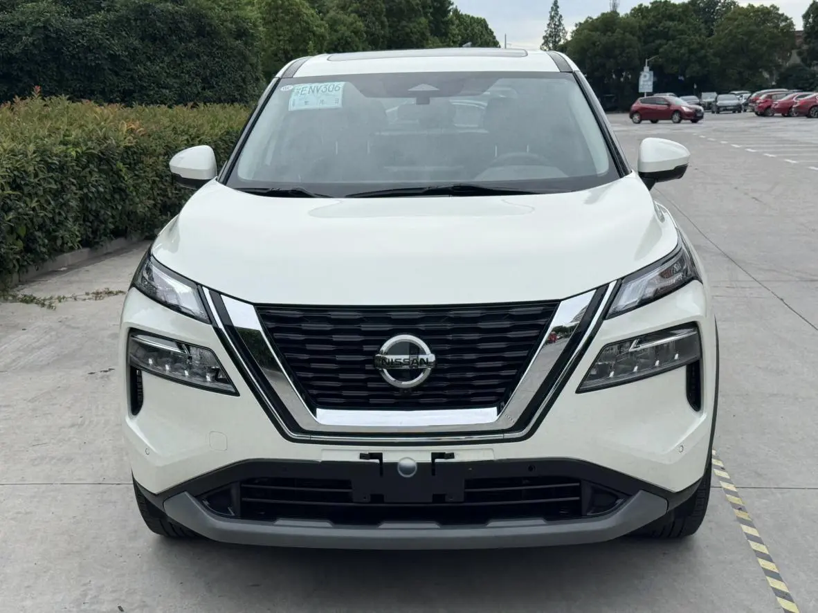 Nissan Qijun VC-Turbo 300 CVT 2WD Deluxe Edition