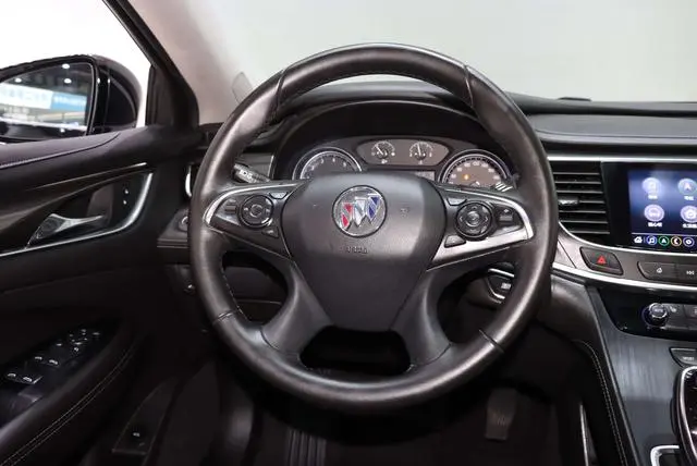Buick Lacrosse 652T luxury